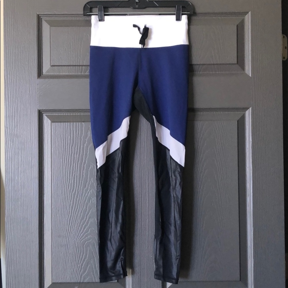 Fabletics capree leggings